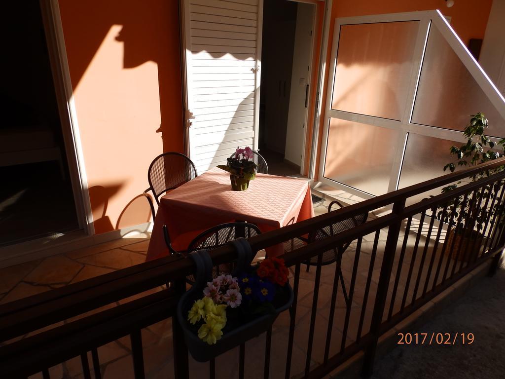 Apartments Ruzica Zaostrog Luaran gambar