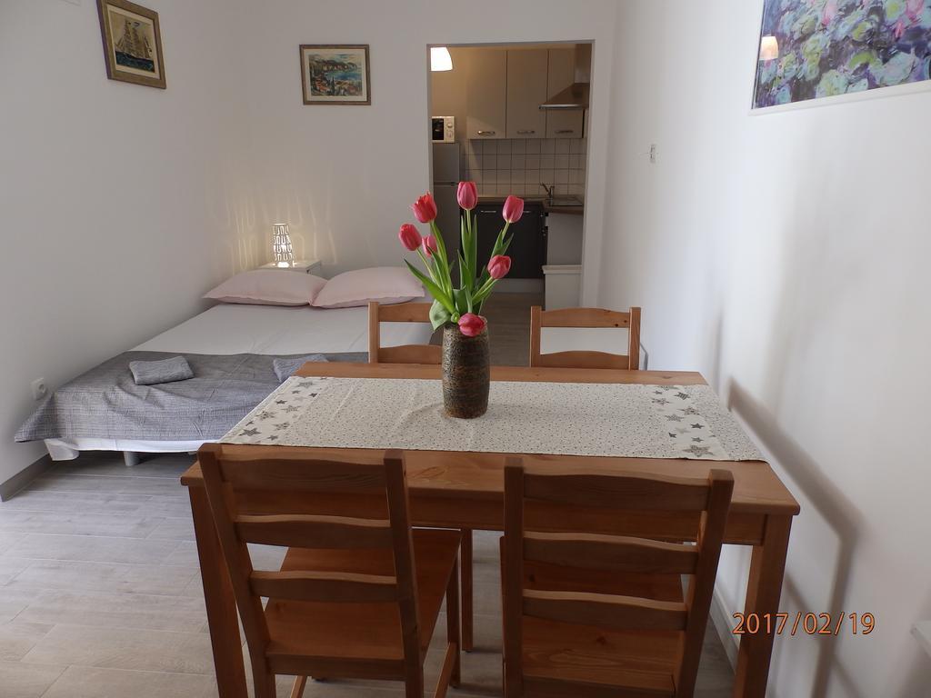Apartments Ruzica Zaostrog Luaran gambar